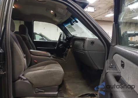 2003 Chevrolet Silverado 2500Hd Ls z USA, uszkodzony, nr VIN 1GCHK29G33E158624